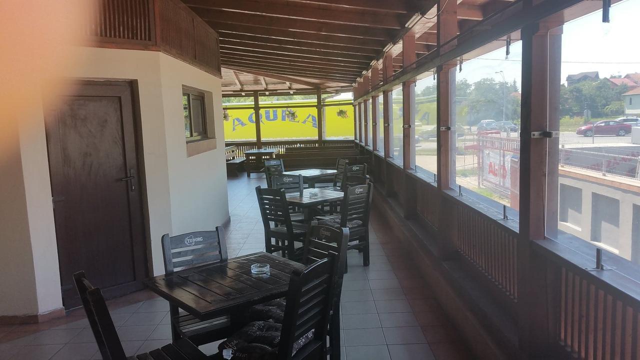 Motel Restaurant Lowe 데바 외부 사진