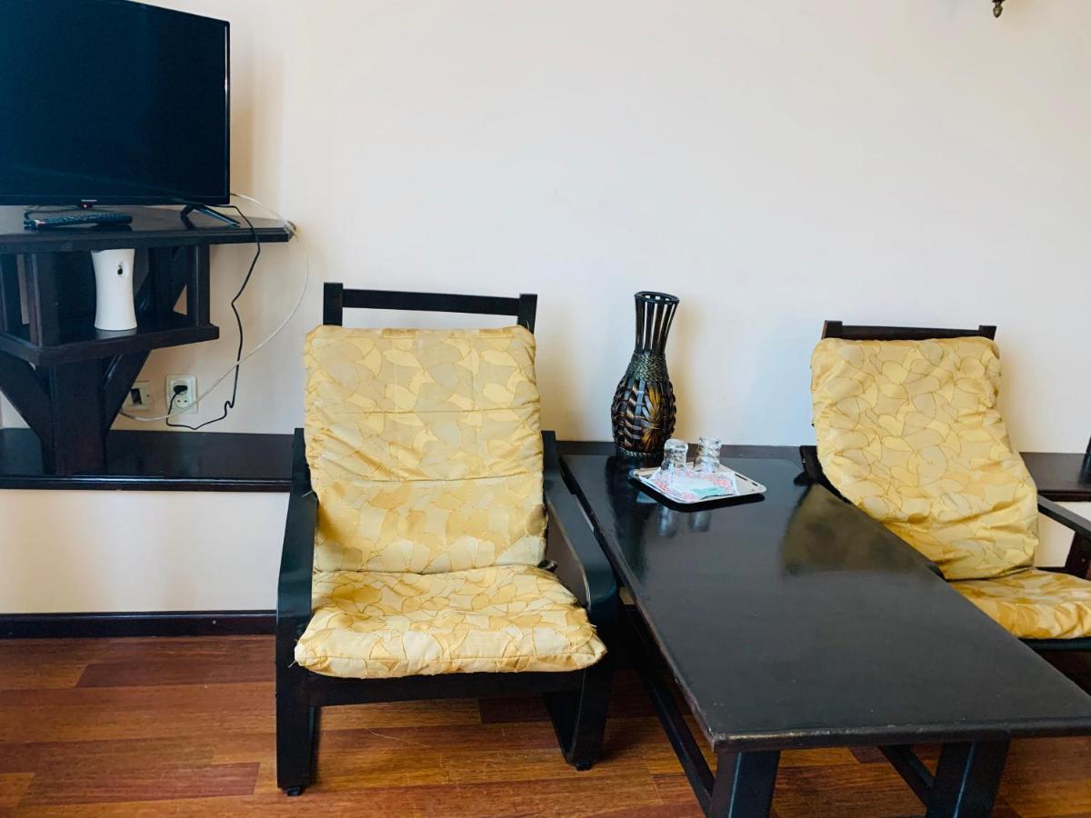 Motel Restaurant Lowe 데바 외부 사진